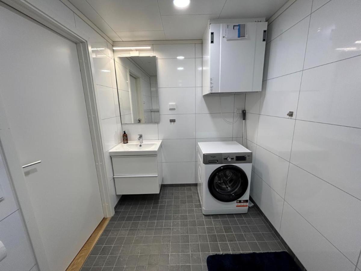 Lofoten Studio Apartment, Vestermyrveien 11 Сволвер Екстериор снимка