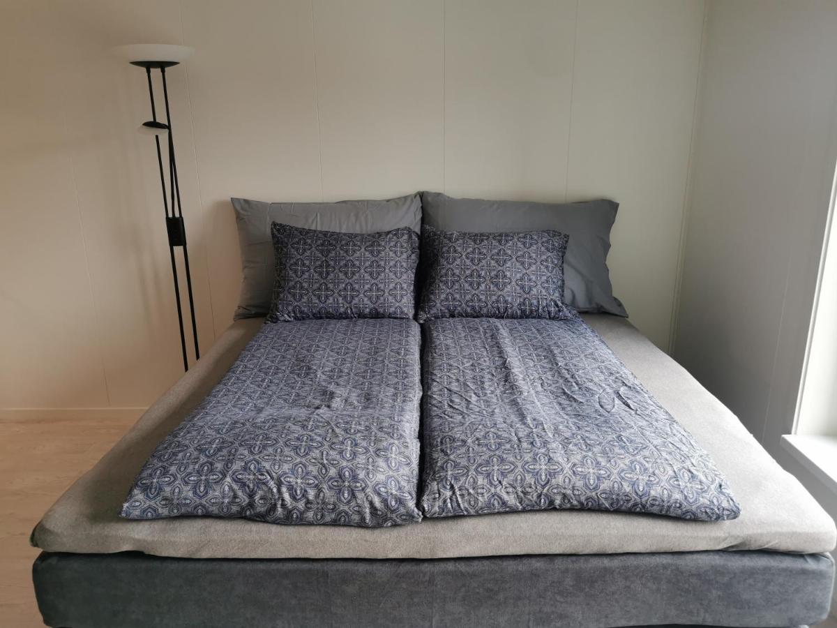Lofoten Studio Apartment, Vestermyrveien 11 Сволвер Екстериор снимка